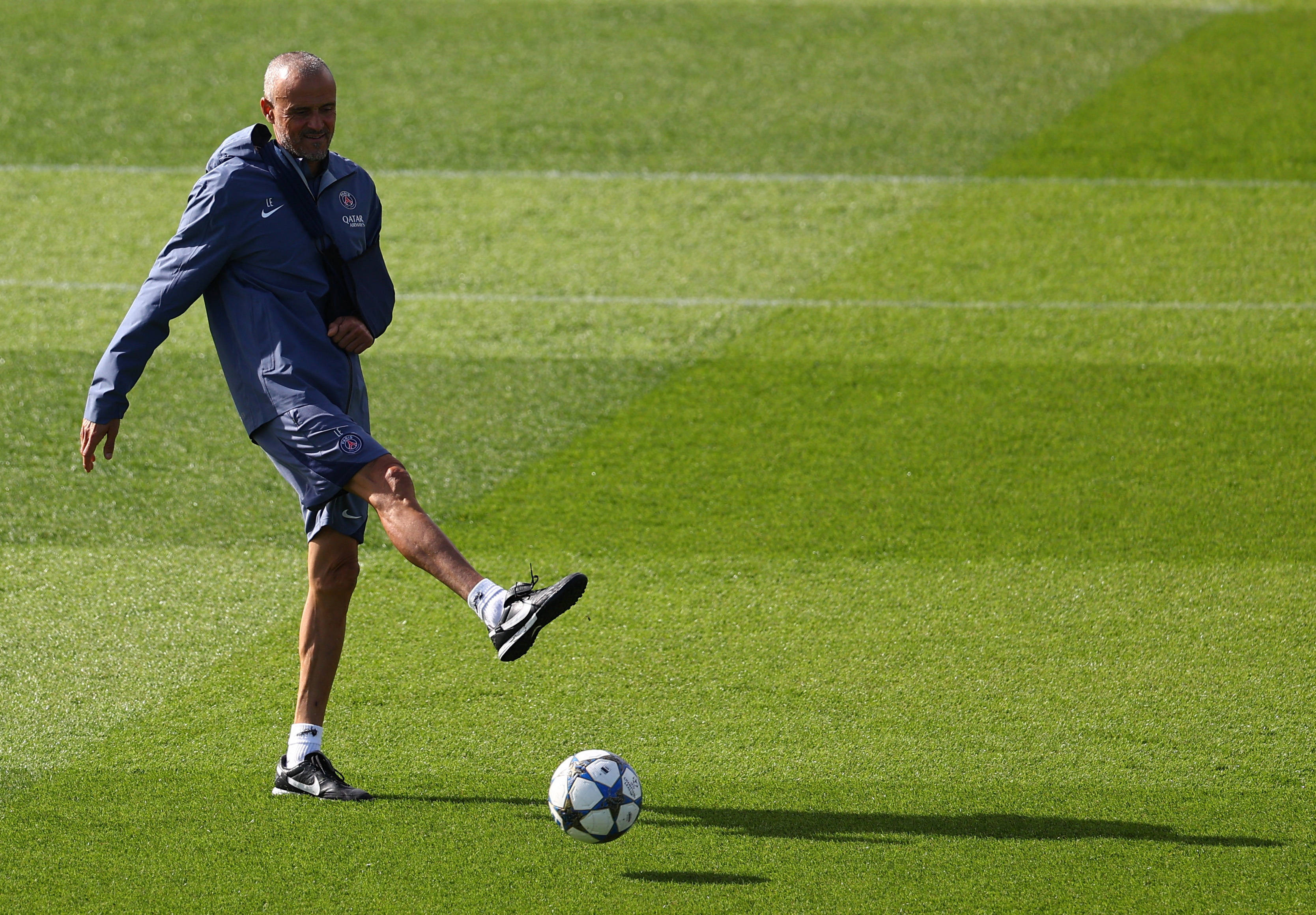 jiuyou游戏中心关于今晚体能课后；克里夫兰骑士远射贴柱备战欧冠；震撼外界；细节决定成败的信息