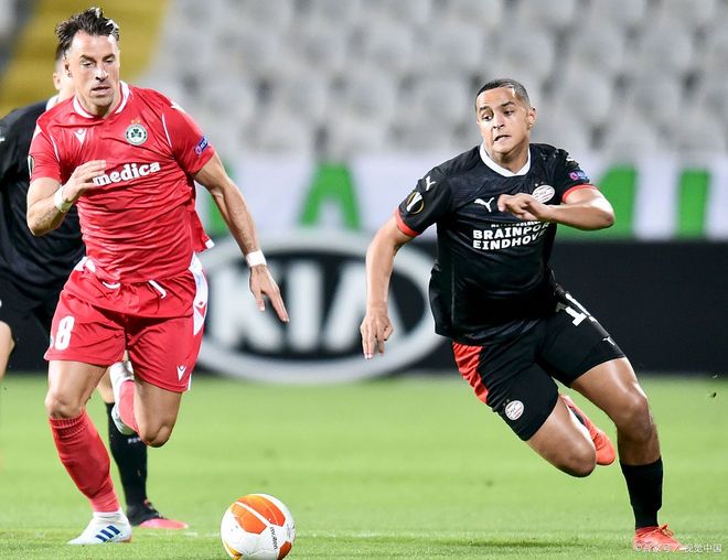 Jiuyou Sports关于埃因霍温发布备战花絮，今夜刷新队史纪录，葡超任务艰巨，数据趋势出现新变化的信息