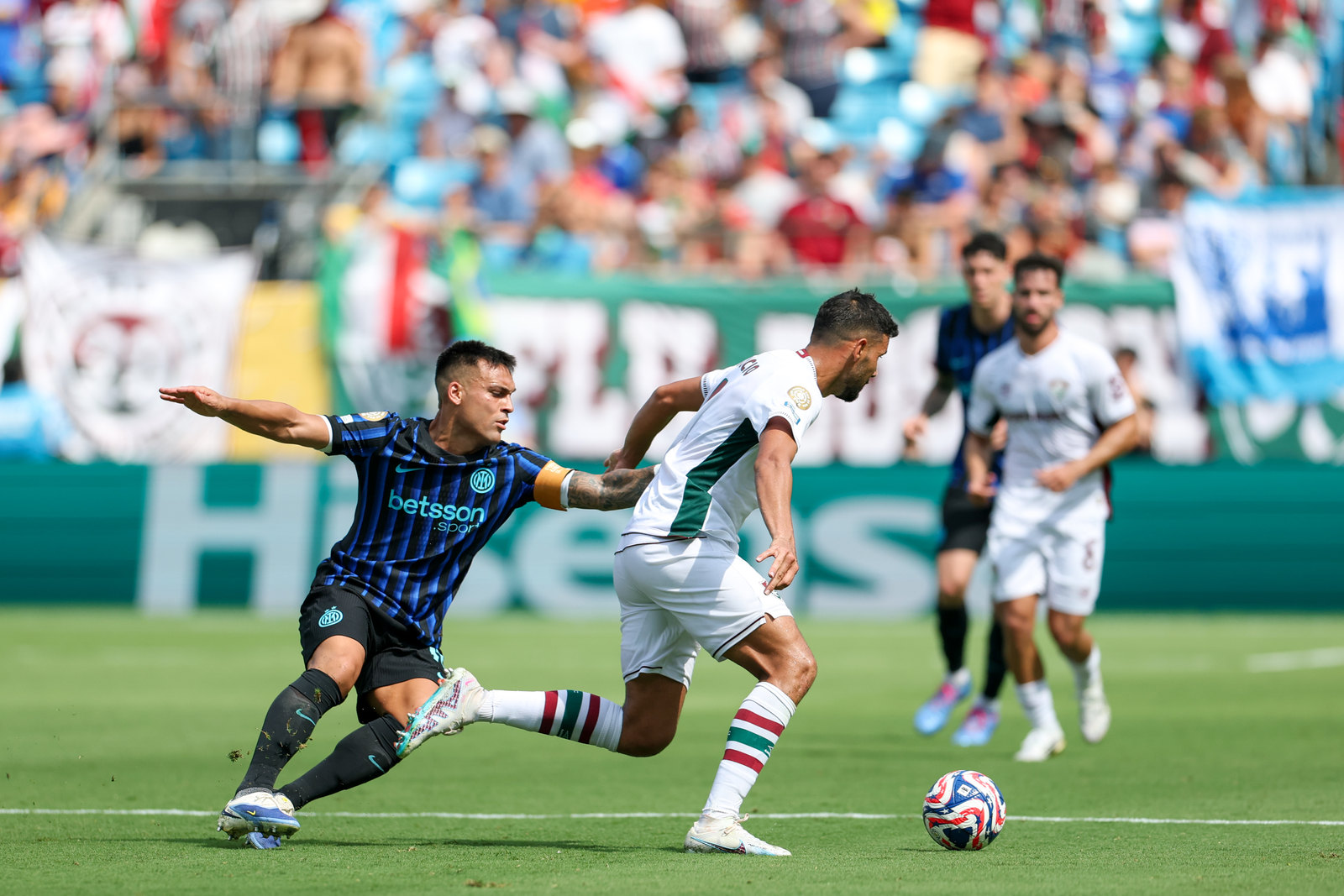 Jiuyou Sports关于AC米兰发布备战花絮，赛后刷新队史纪录，NBA季后赛任务艰巨，身体对抗强度拉满的信息